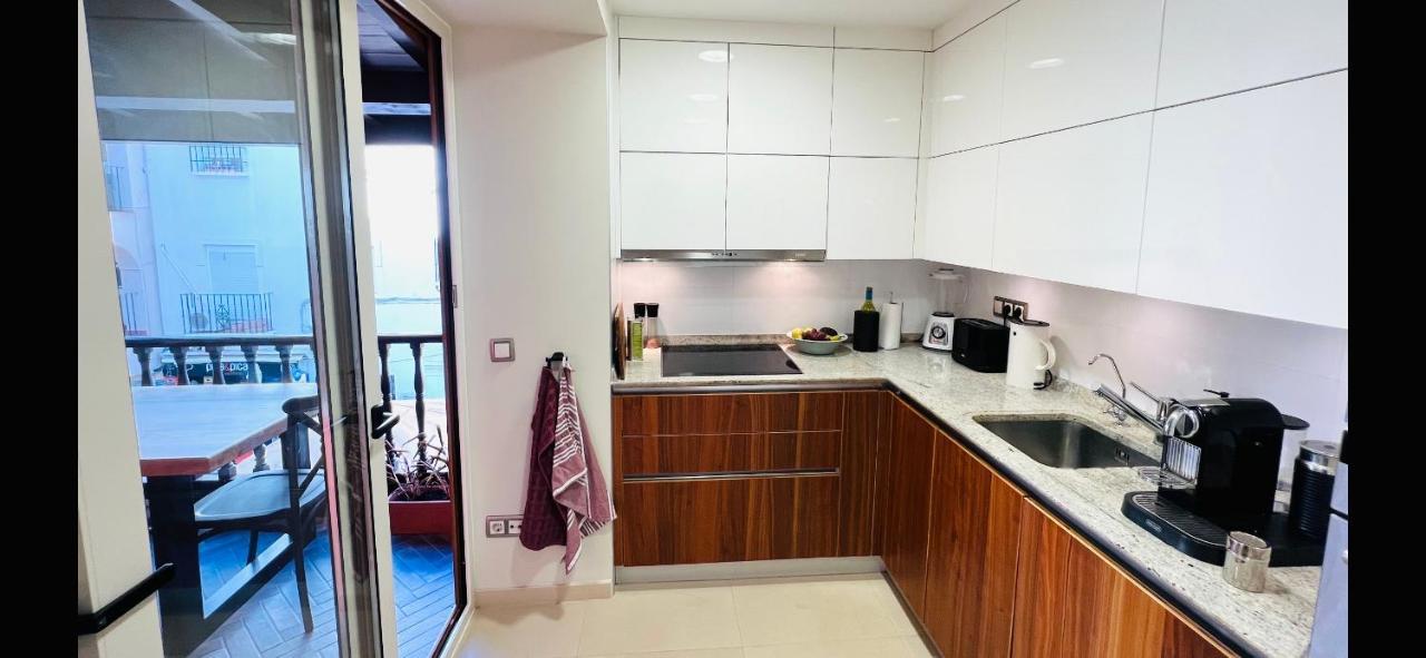 Balcon De Europa Suite เนร์คา ภายนอก รูปภาพ