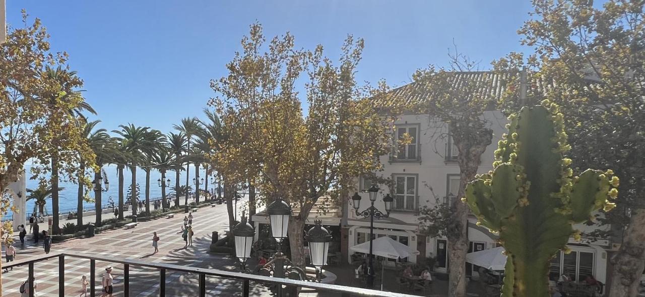 Balcon De Europa Suite เนร์คา ภายนอก รูปภาพ